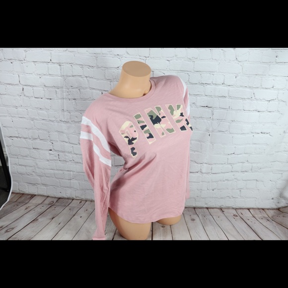 VS PINK Camp Logo Long Sleeve football Tee Shirt - Picture 7 of 8